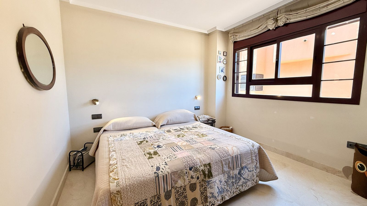 Apartment for sale in La Mairena | 2 bedrooms H5111605