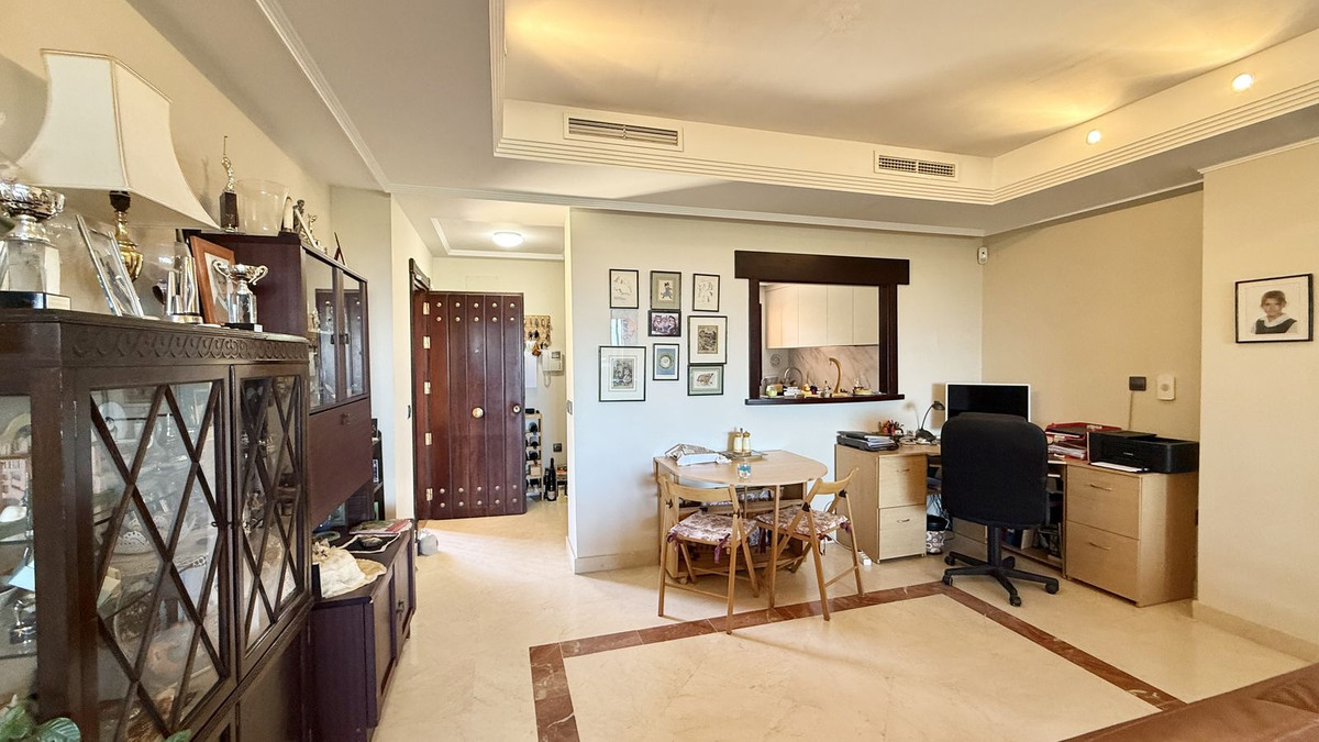 Apartment for sale in La Mairena | 2 bedrooms H5111605
