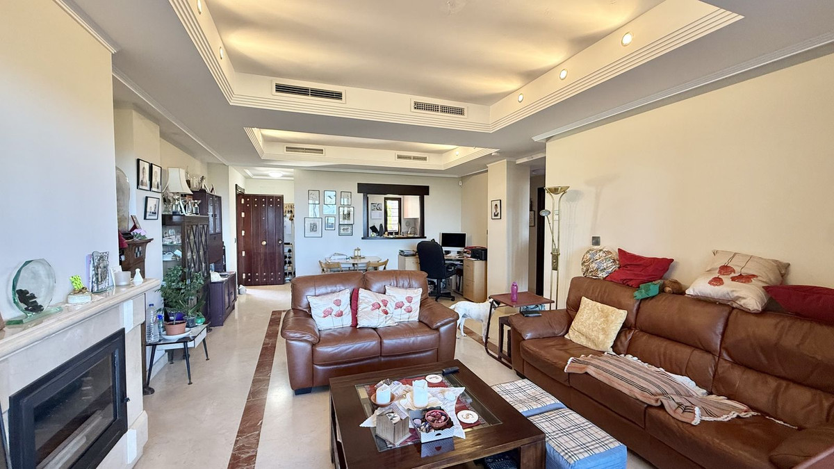 Apartment for sale in La Mairena | 2 bedrooms H5111605