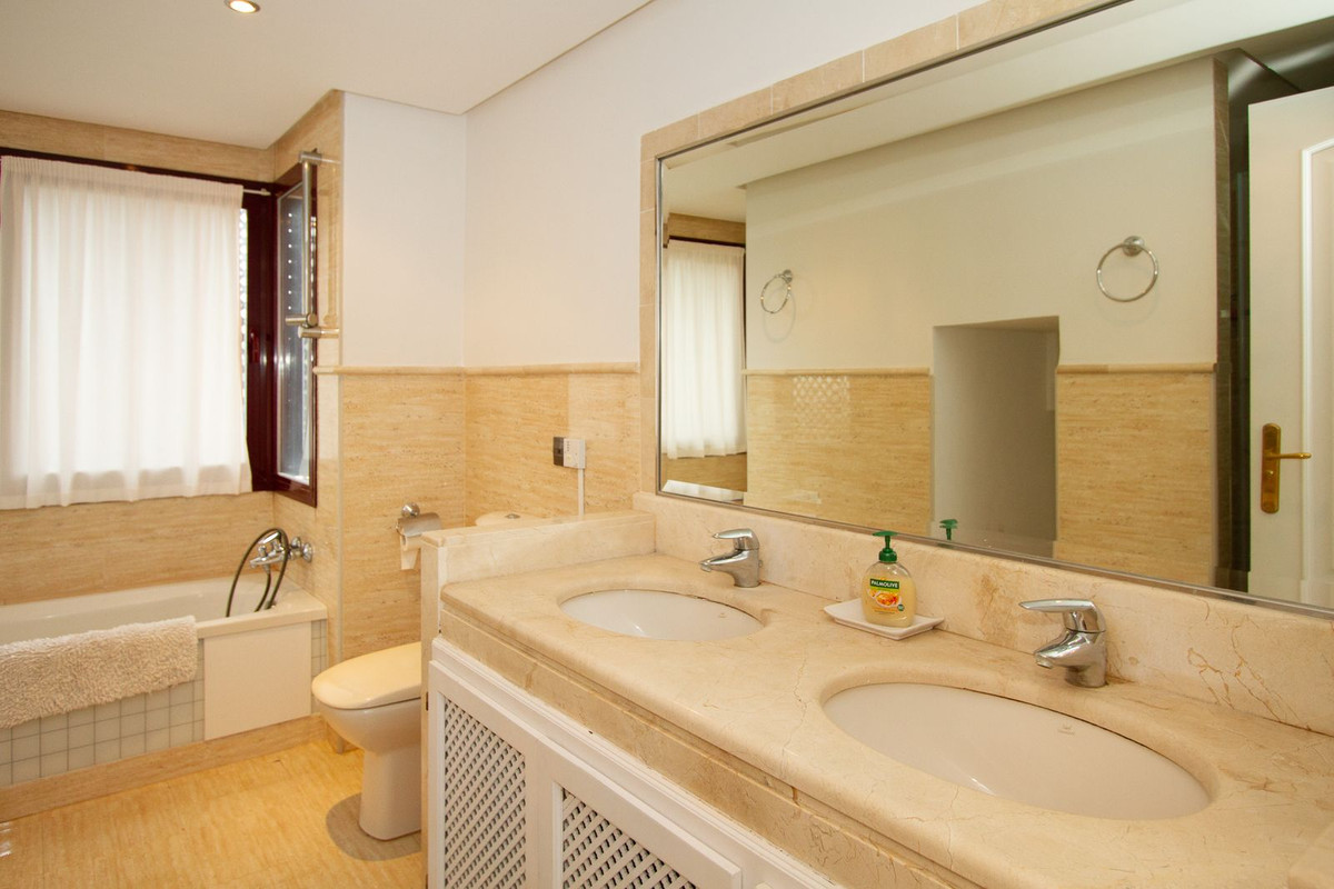 Appartement te koop in La Mairena | 4 slaapkamers H5526679