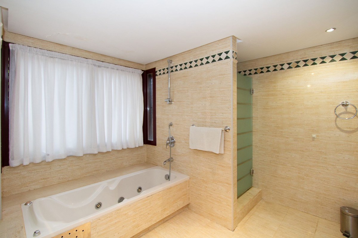 Appartement te koop in La Mairena | 4 slaapkamers H5526679