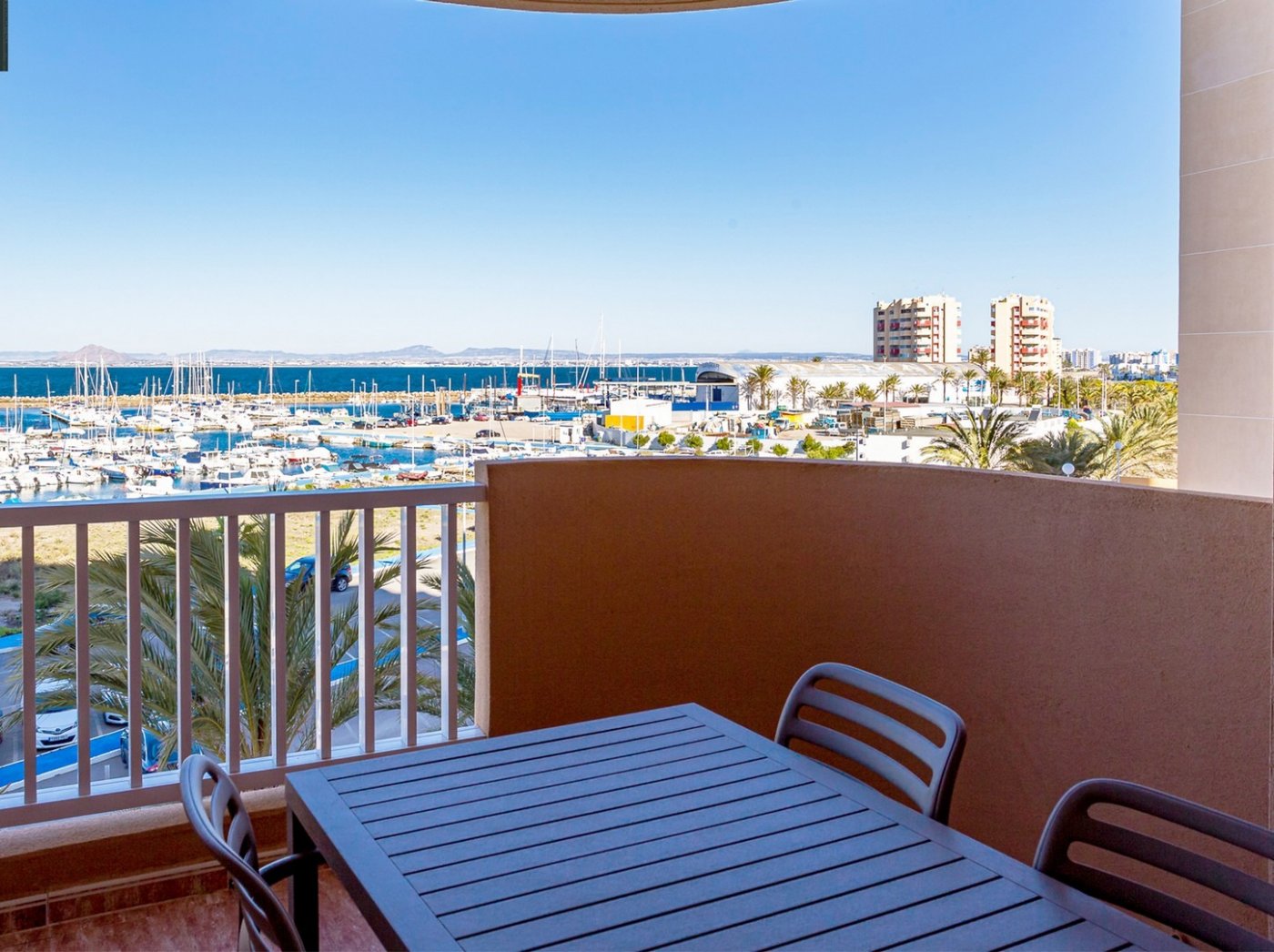 Appartement te koop in La Manga del Mar Menor | 2 slaapkamers H6158