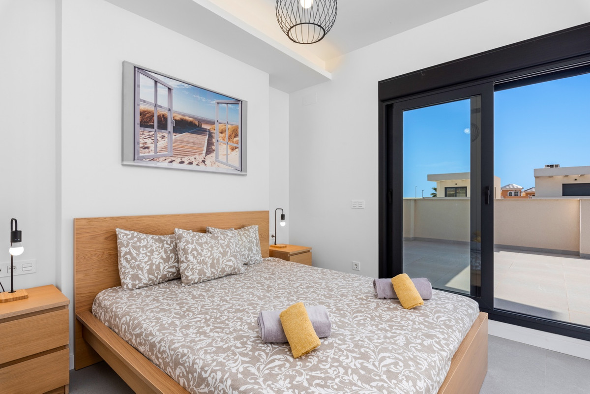 Appartement te koop in La Marina | 3 slaapkamers H5400841