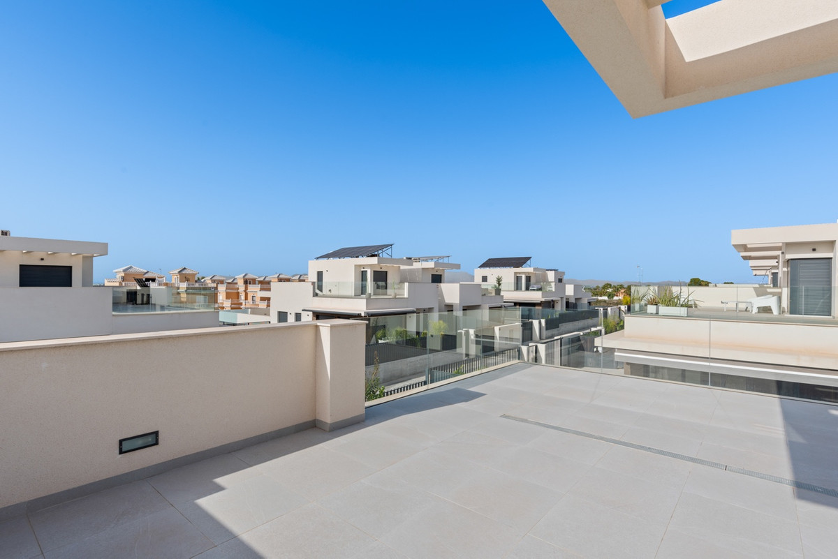 Appartement te koop in La Marina | 3 slaapkamers H5400841