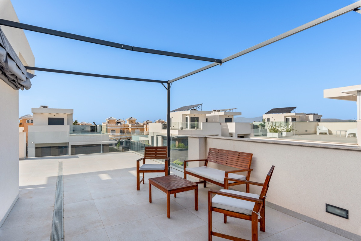 Appartement te koop in La Marina | 3 slaapkamers H5400841