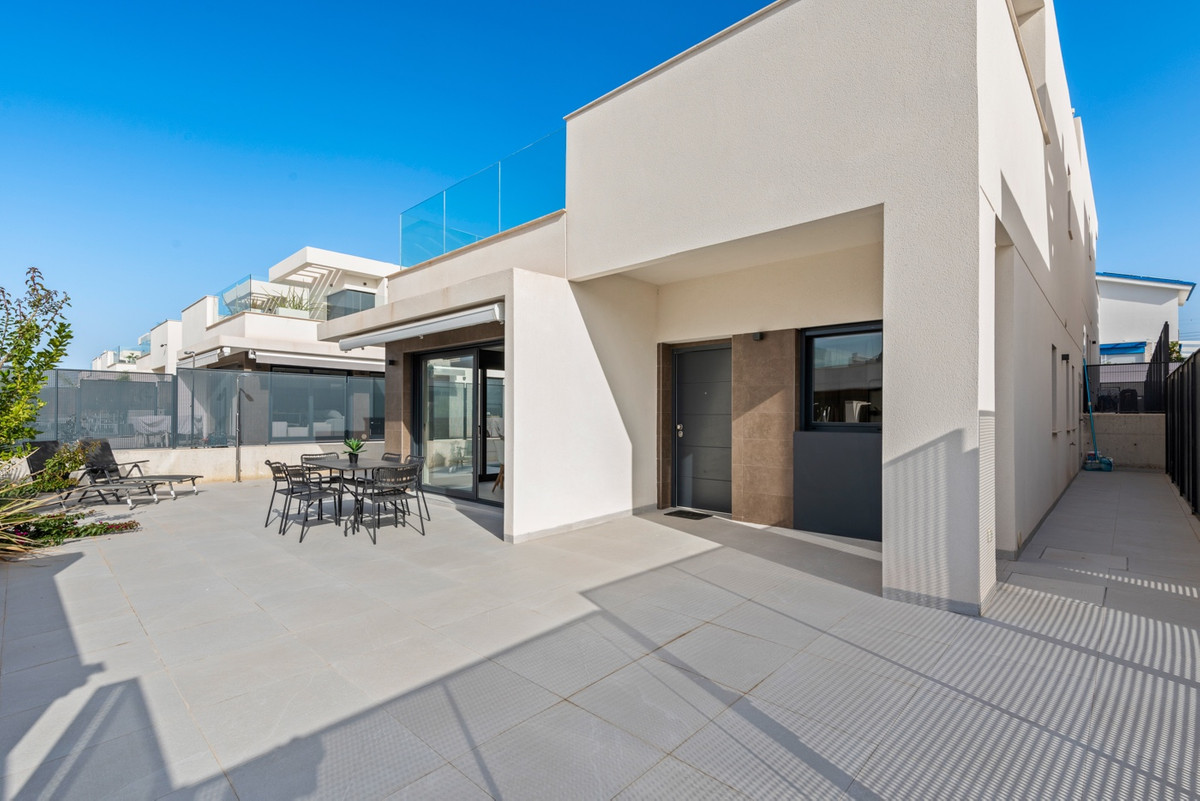 Appartement te koop in La Marina | 3 slaapkamers H5400841