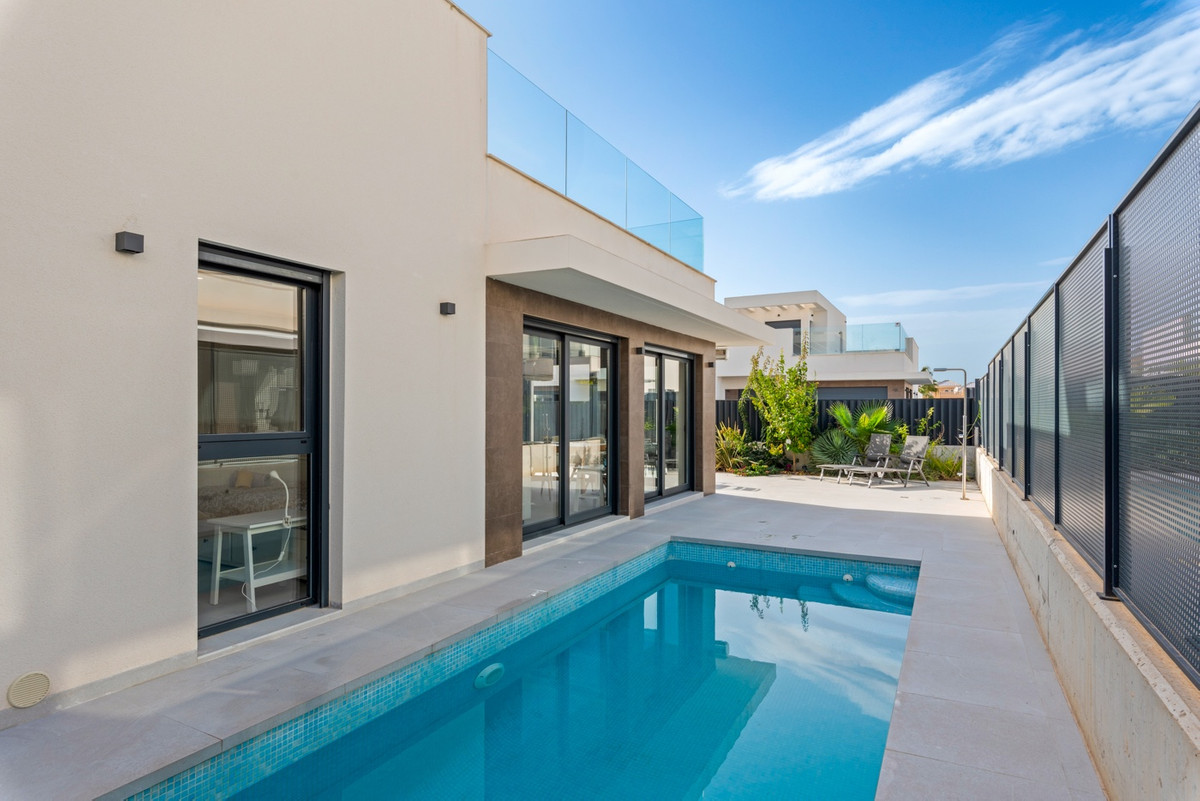 Appartement te koop in La Marina | 3 slaapkamers H5400841