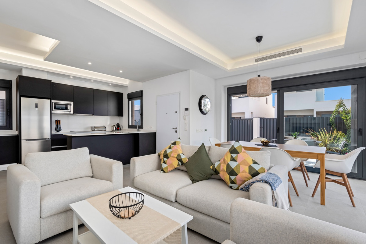 Appartement te koop in La Marina | 3 slaapkamers H5400841