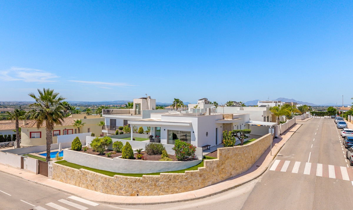 Property main view 44