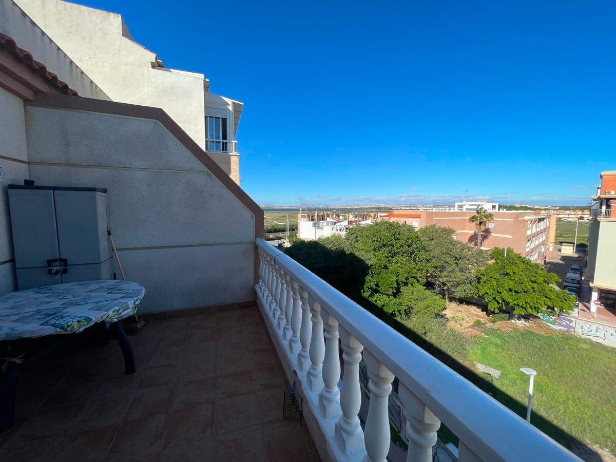 Appartement te koop in La Mata | 2 slaapkamers H5219779