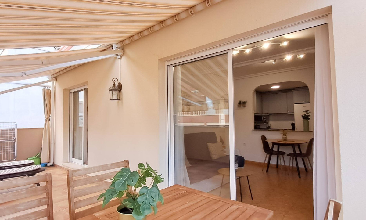 Penthouse te koop in La Mata | 2 slaapkamers H5245846