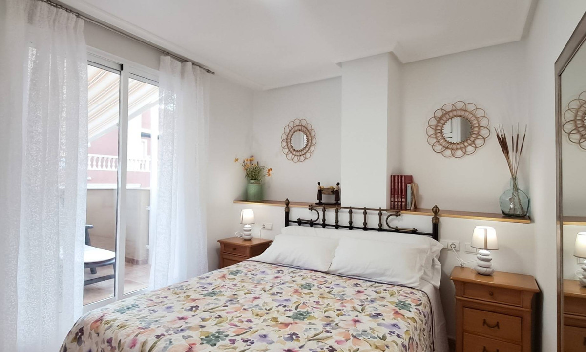 Penthouse te koop in La Mata | 2 slaapkamers H5245846