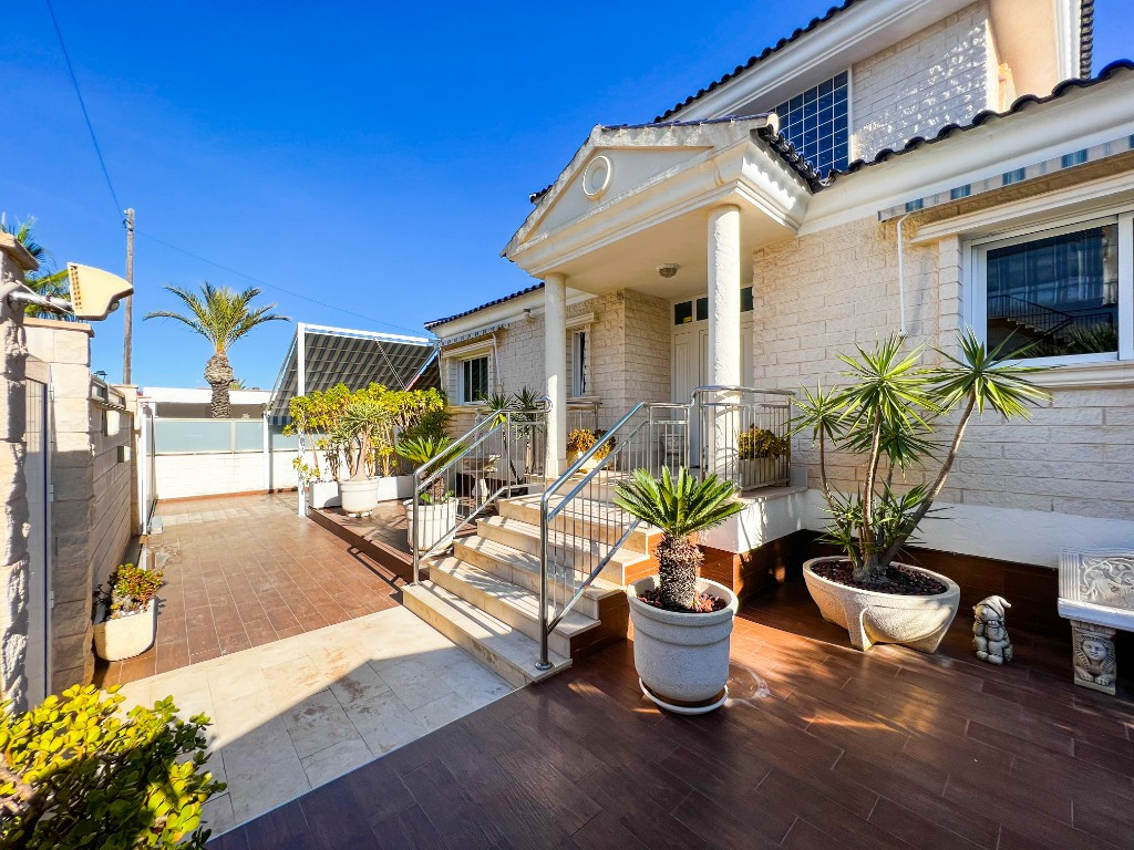 Property main view 36