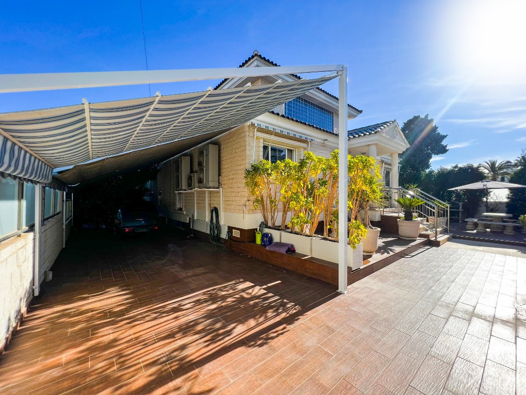 Property main view 37