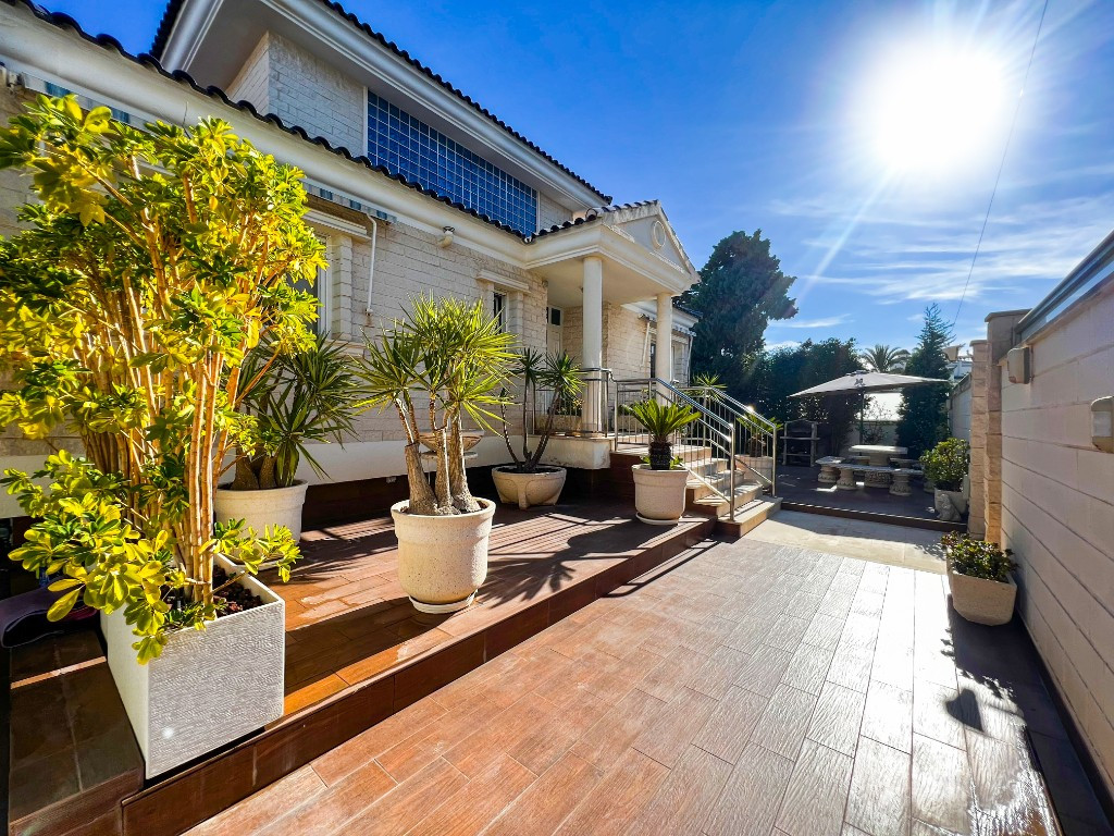 Property main view 38