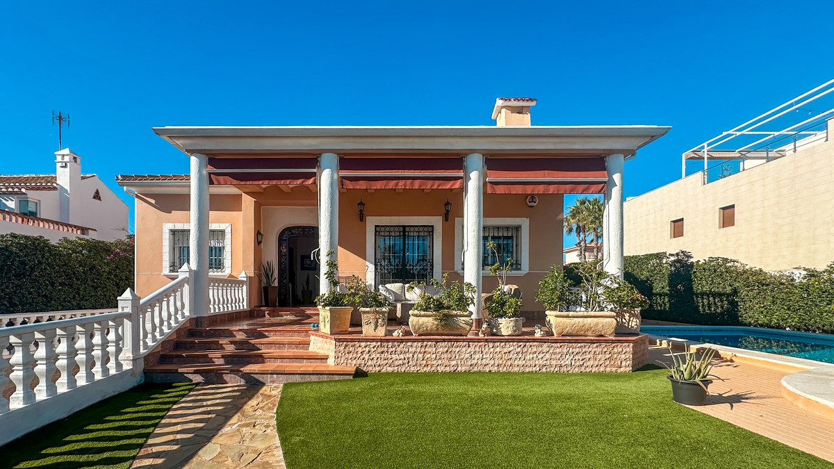 Huis te koop in La Mata | 6 slaapkamers H5302648