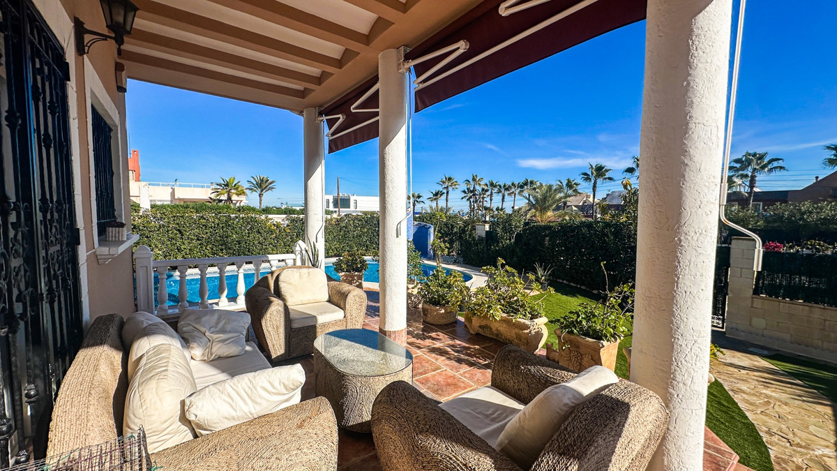 Huis te koop in La Mata | 6 slaapkamers H5302648