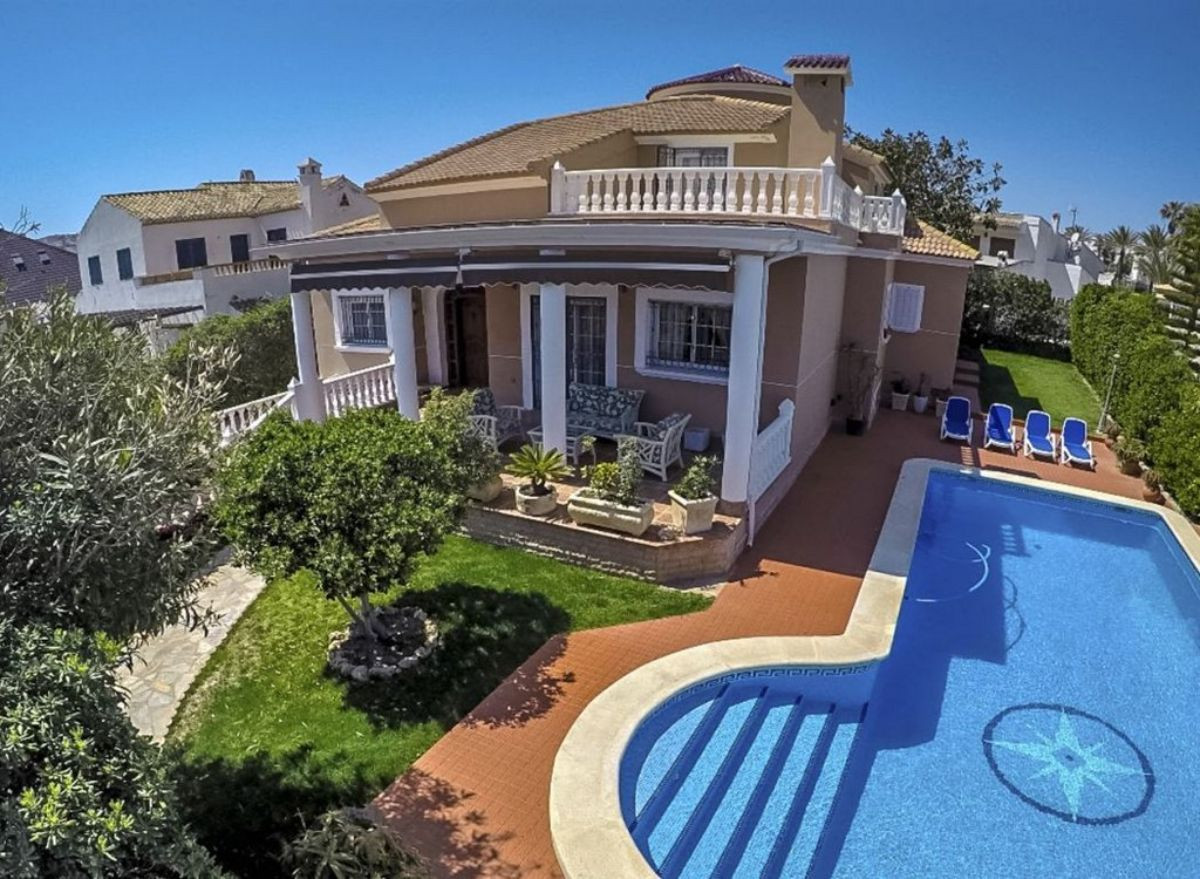 Appartement te koop in La Mata | 6 slaapkamers H5424088