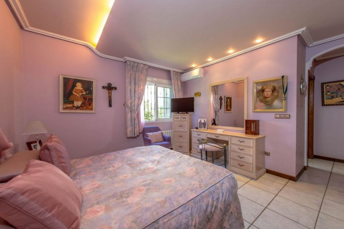 Appartement te koop in La Mata | 6 slaapkamers H5424088