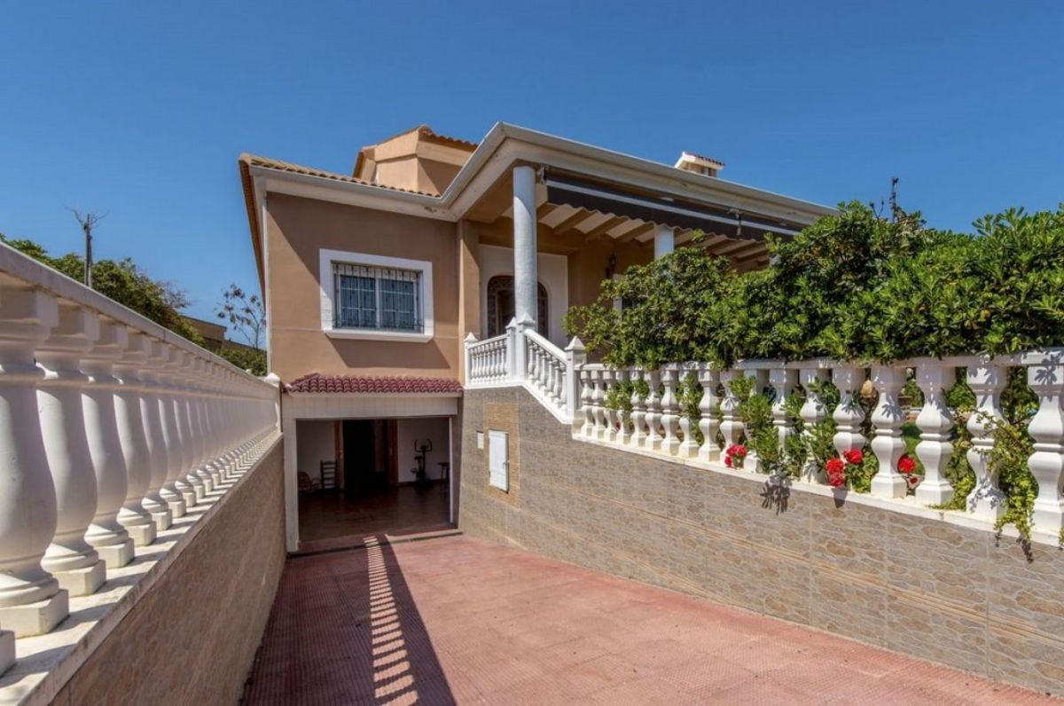 Appartement te koop in La Mata | 6 slaapkamers H5424088