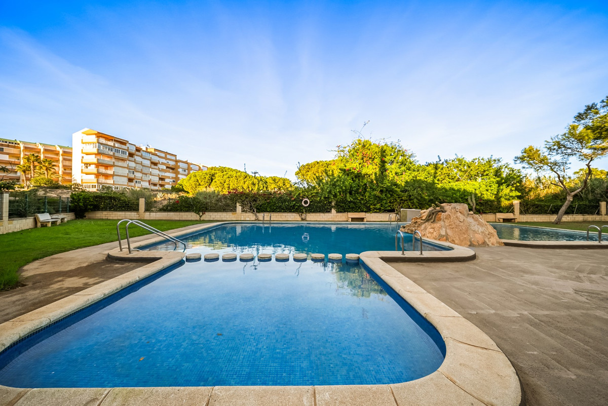 Appartement te koop in La Mata | 2 slaapkamers H5434198