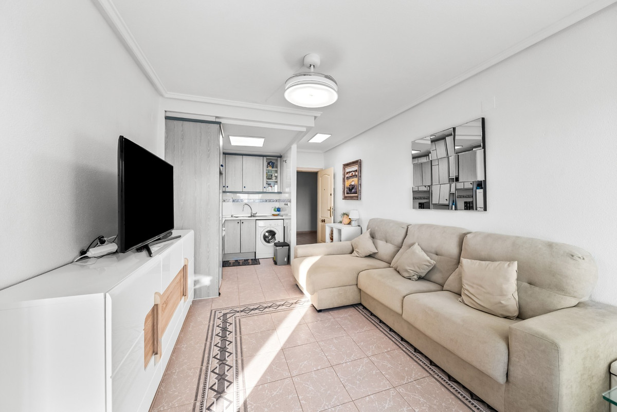 Appartement te koop in La Mata | 2 slaapkamers H5434198