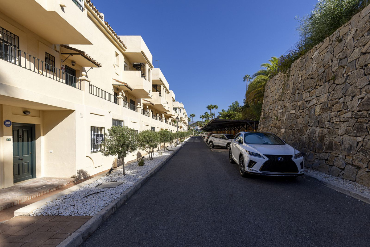 Property main view 60