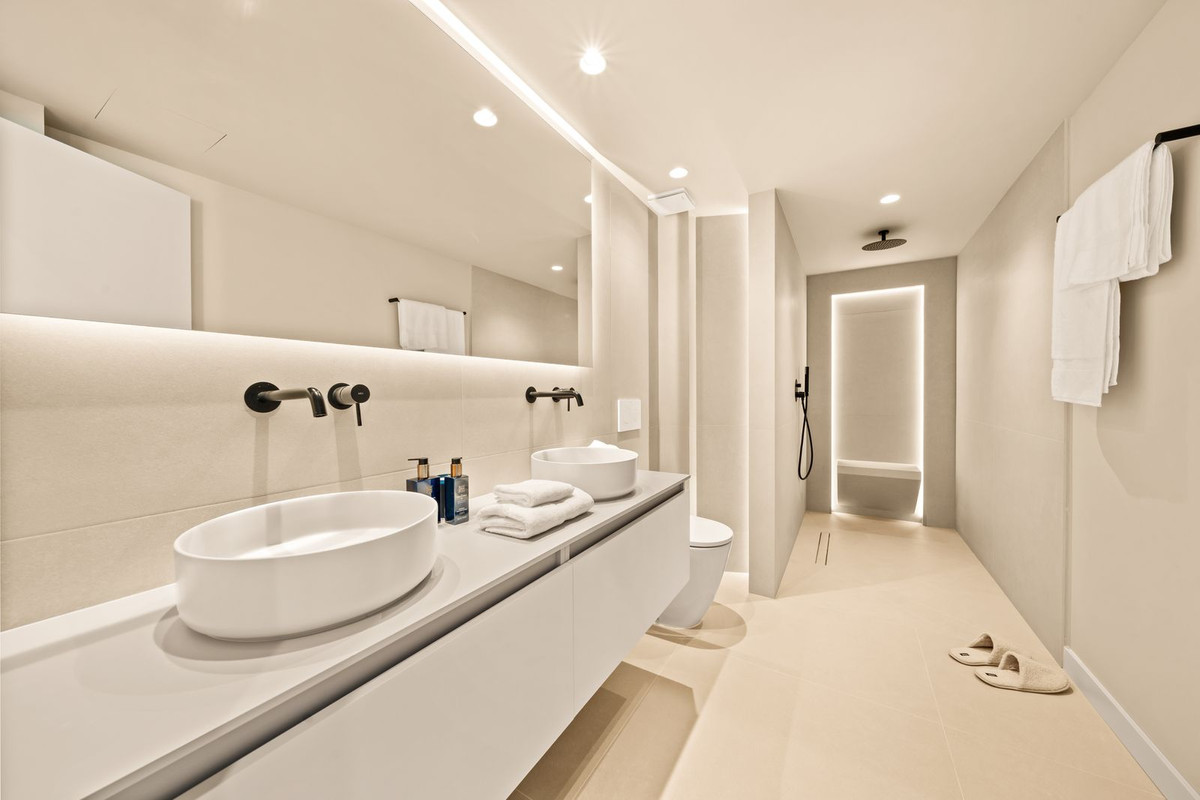 Property main view 44