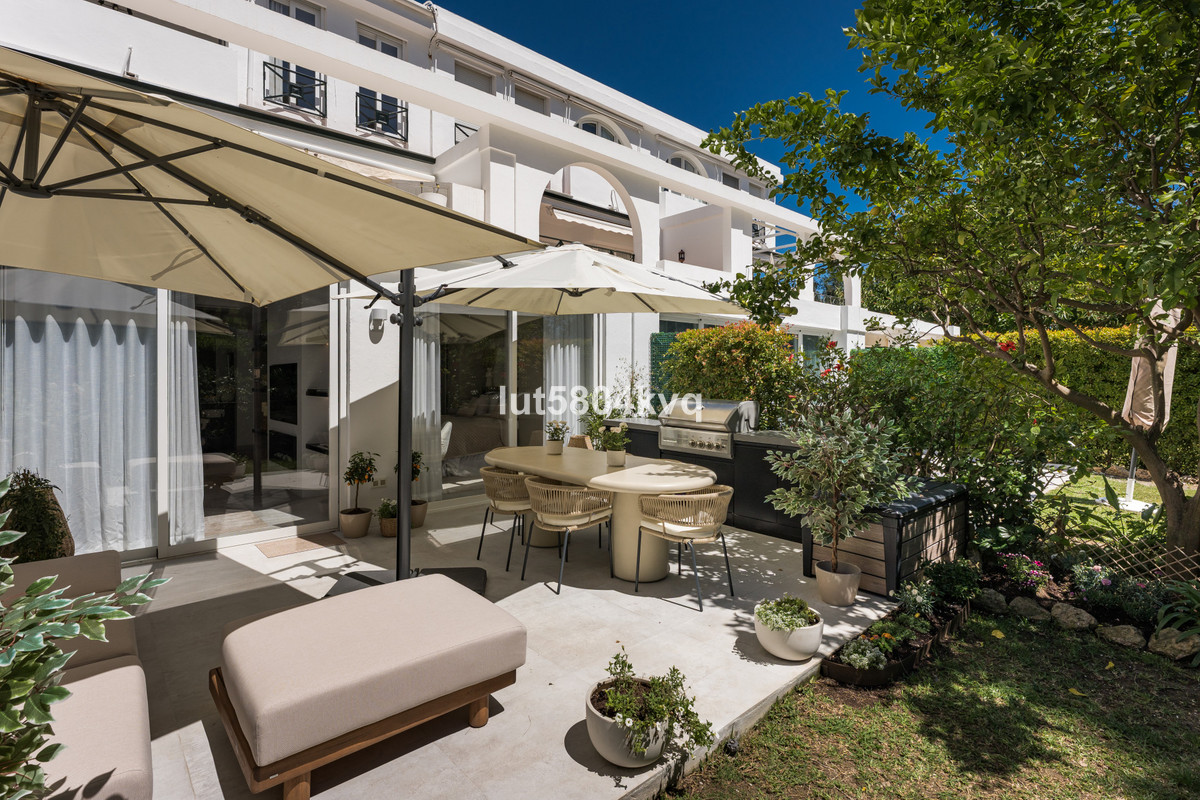 Duplex te koop in La Quinta | 3 slaapkamers H5384116