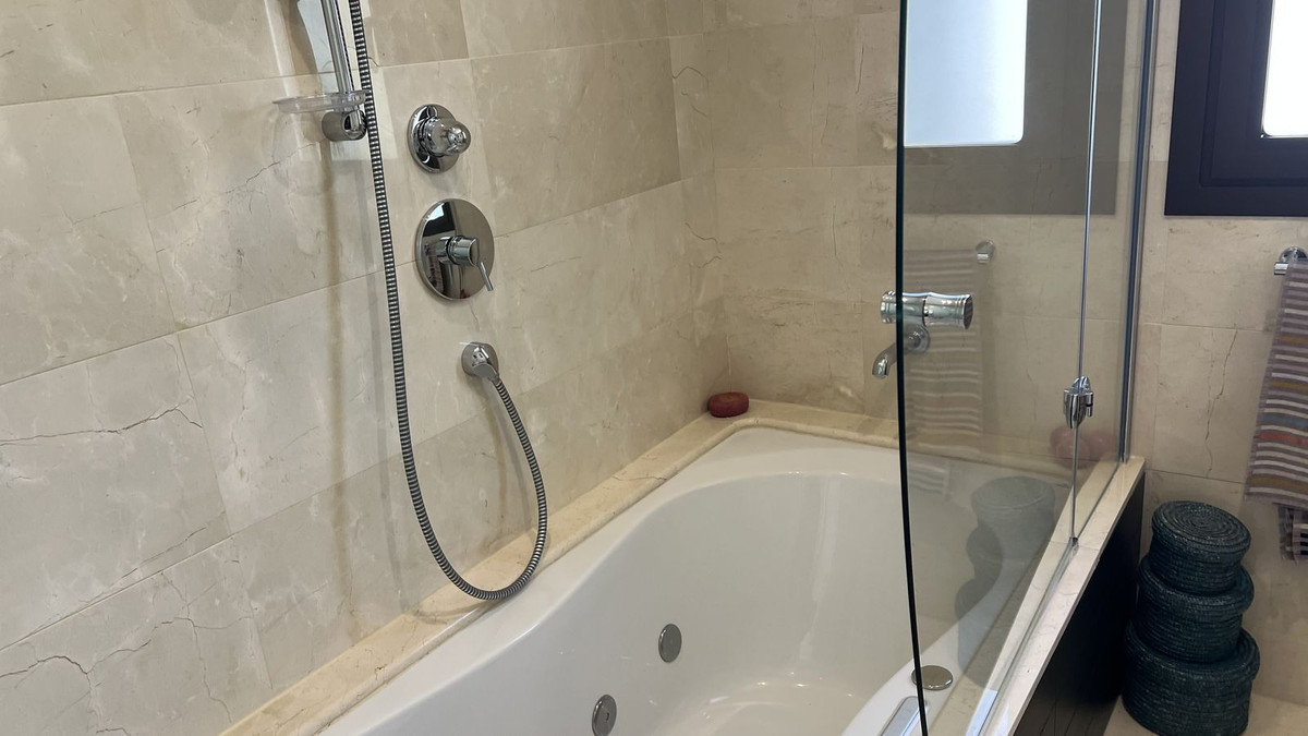 Penthouse te koop in La Quinta | 3 slaapkamers H5399908