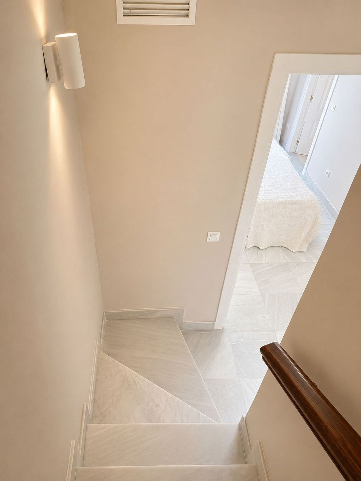 Duplex te koop in La Quinta | 3 slaapkamers H5444392