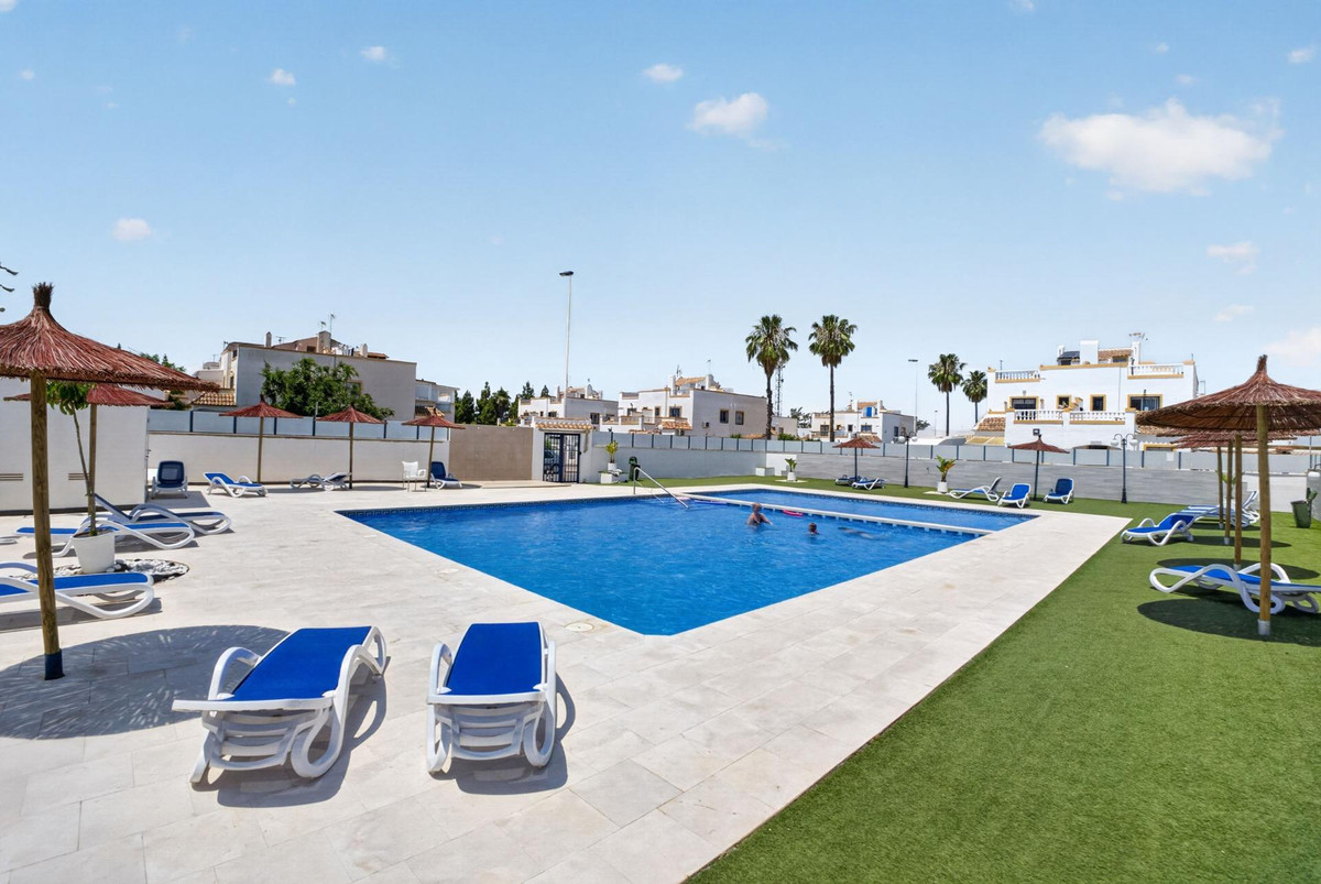 Appartement te koop in La Siesta | 3 slaapkamers H5408869