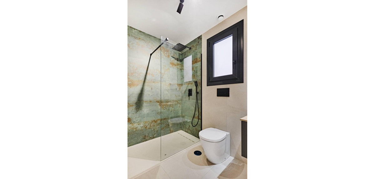 Appartement te koop in La Veleta | 2 slaapkamers H5227258