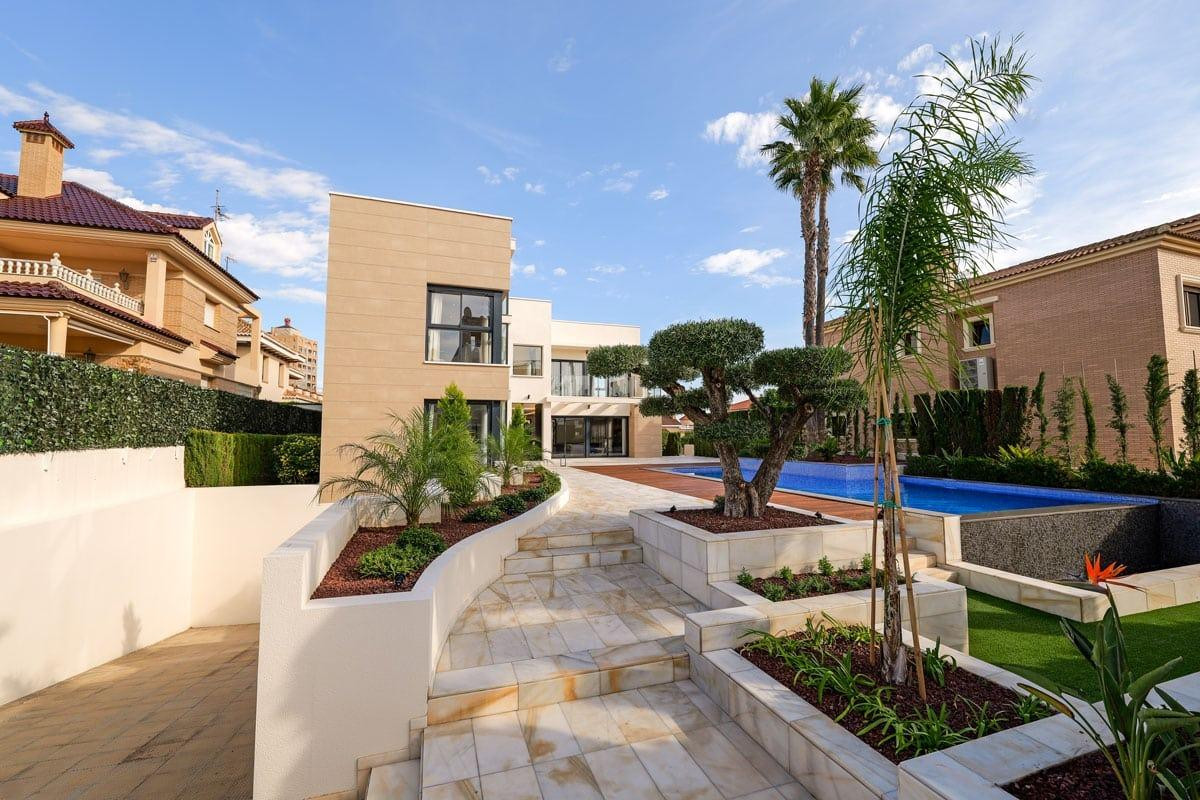 Property main view 1