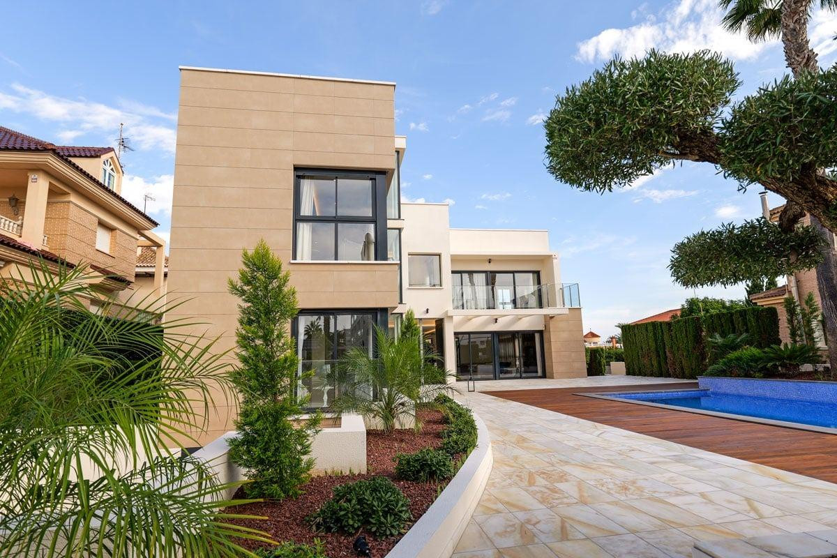 Property main view 23