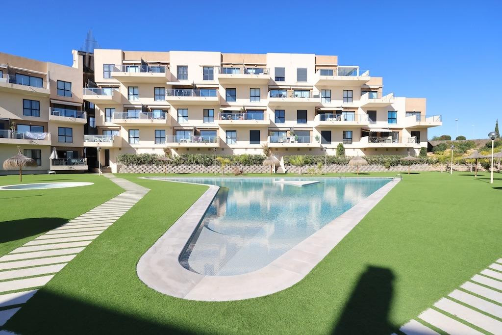 Appartement te koop in La Zenia | 2 slaapkamers H5250301