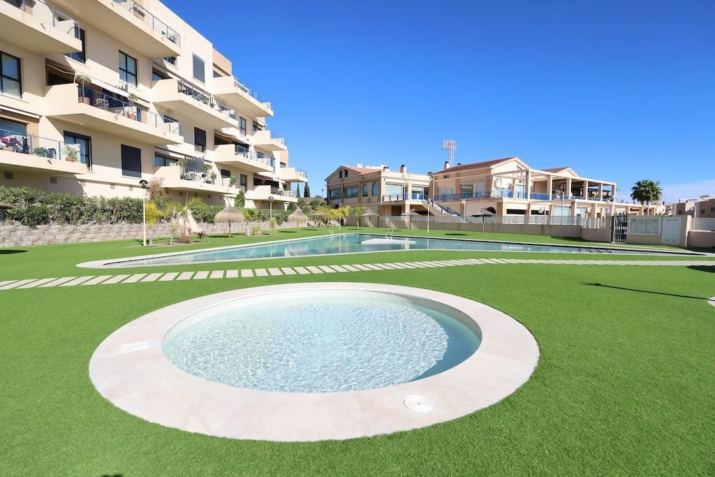 Appartement te koop in La Zenia | 2 slaapkamers H5250301