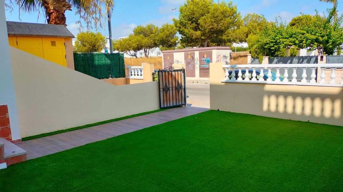 Appartement te koop in La Zenia | 2 slaapkamers H5271478