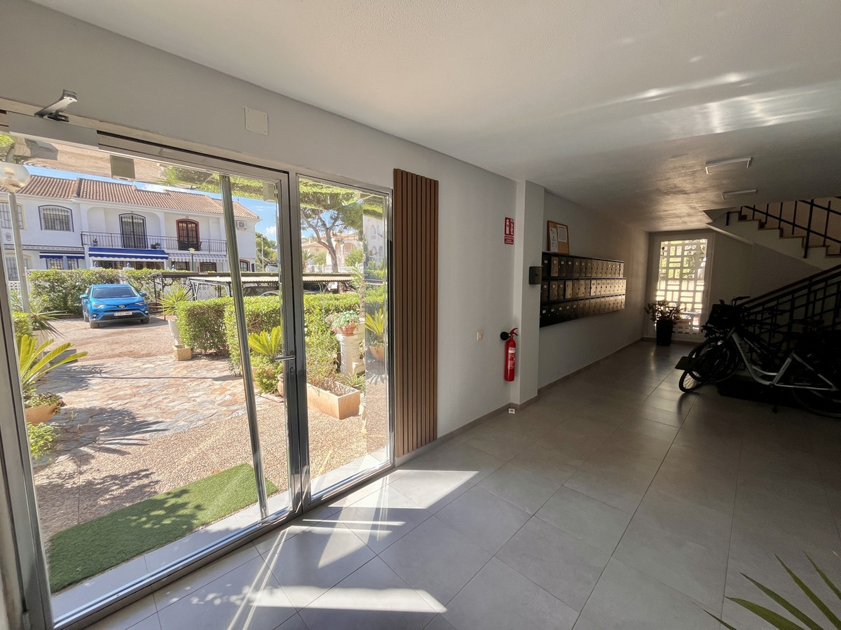 Appartement te koop in La Zenia | 1 slaapkamers H5347624