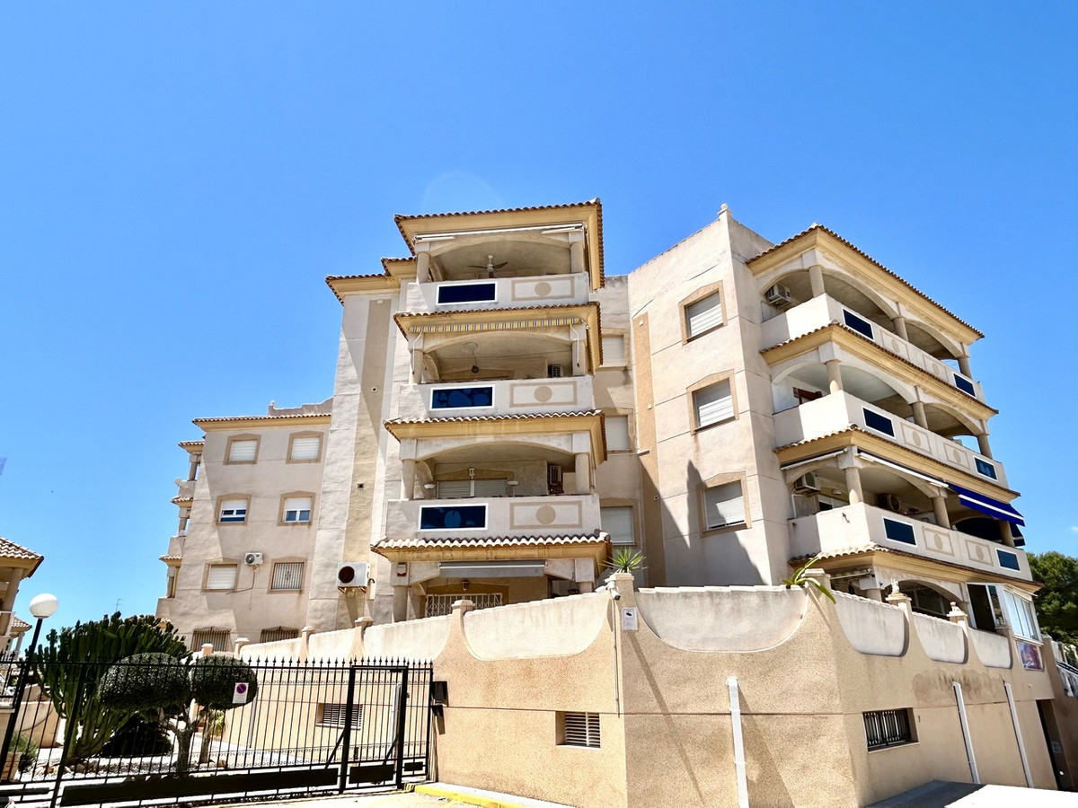 Appartement te koop in La Zenia | 2 slaapkamers H5379301