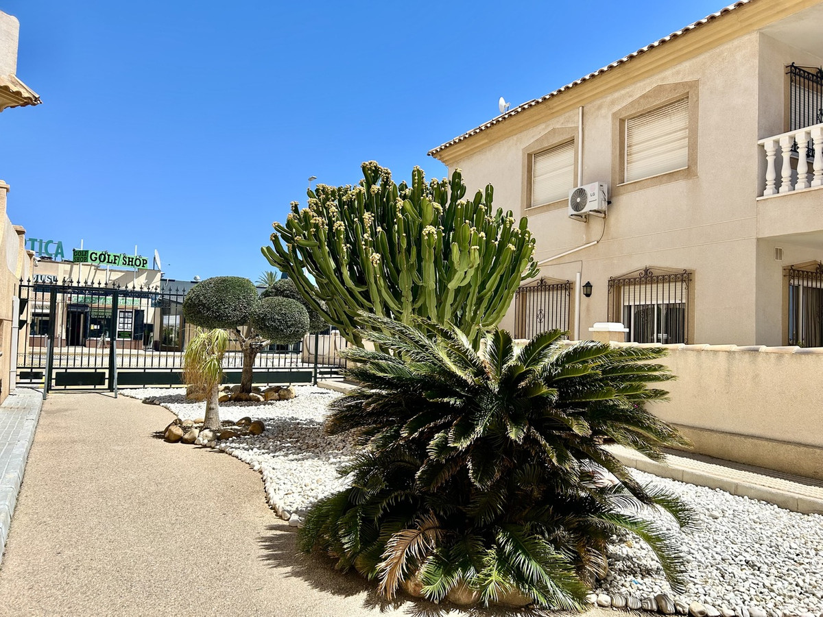 Appartement te koop in La Zenia | 2 slaapkamers H5379301