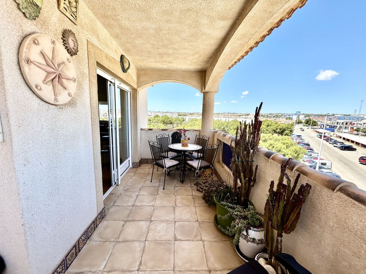 Appartement te koop in La Zenia | 2 slaapkamers H5379301