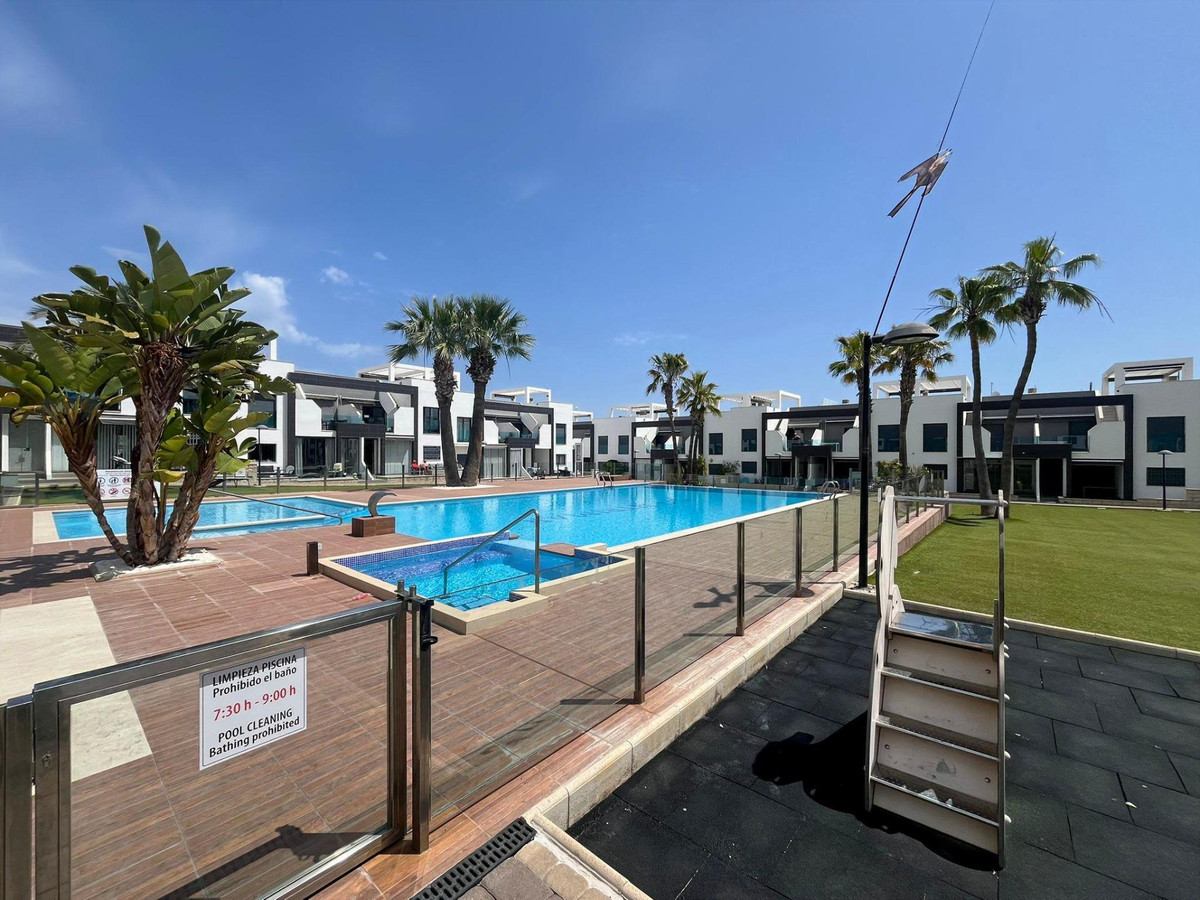Appartement te koop in La Zenia | 2 slaapkamers H5453584