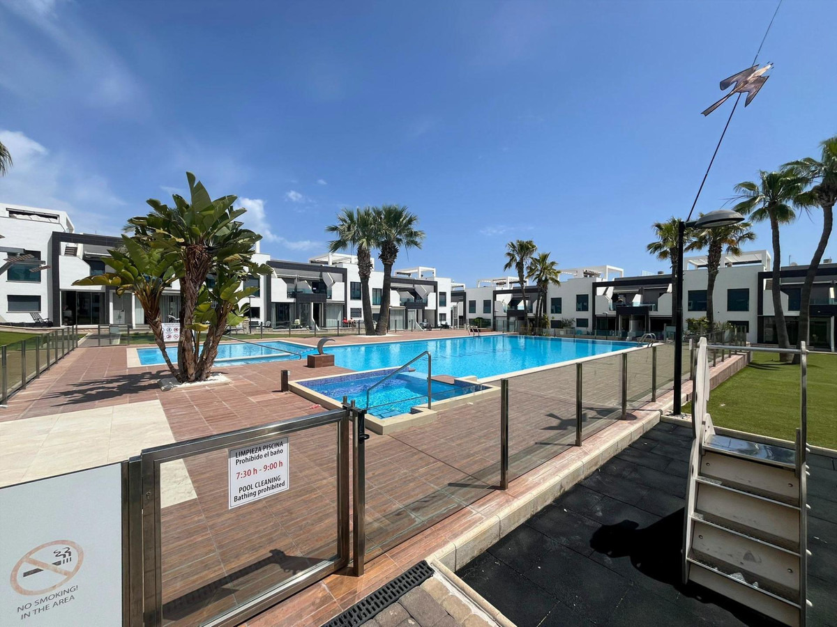 Appartement te koop in La Zenia | 2 slaapkamers H5453584