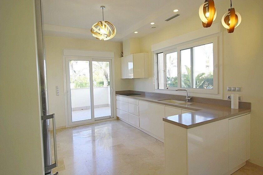Penthouse te koop in La Zenia | 5 slaapkamers H5456335