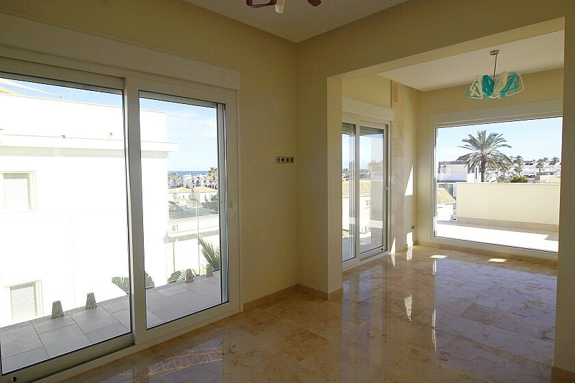 Penthouse te koop in La Zenia | 5 slaapkamers H5456335