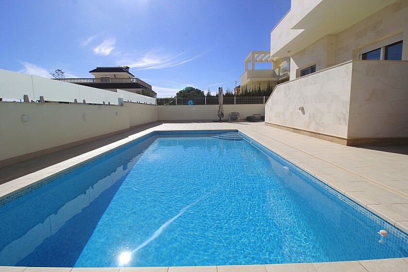Penthouse te koop in La Zenia | 5 slaapkamers H5456335