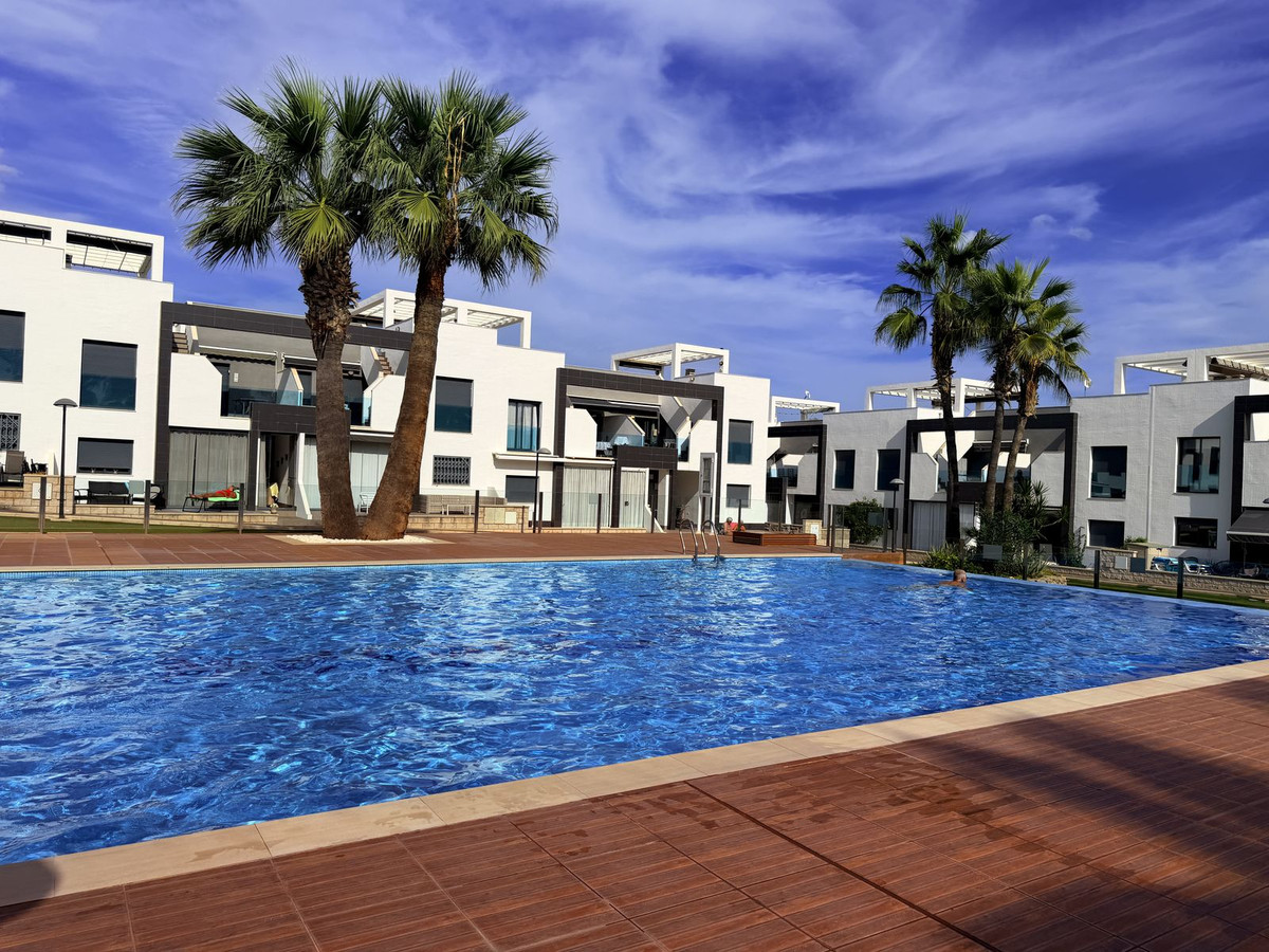 Appartement te koop in La Zenia | 2 slaapkamers H5514550