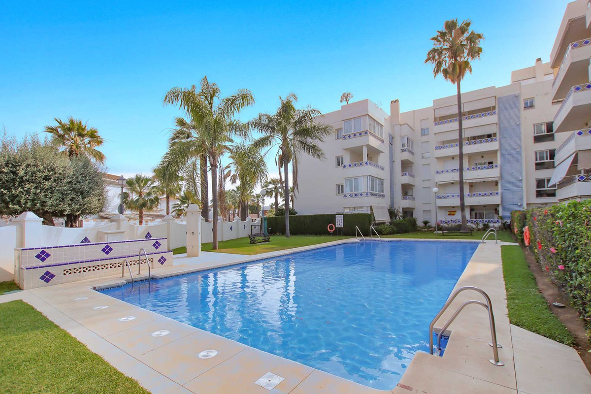 Appartement te koop in Las Chapas | 2 slaapkamers H5076313