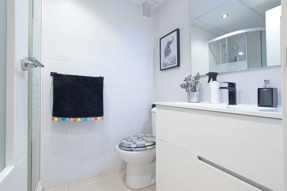 Appartement te koop in Las Chapas | 2 slaapkamers H5076313